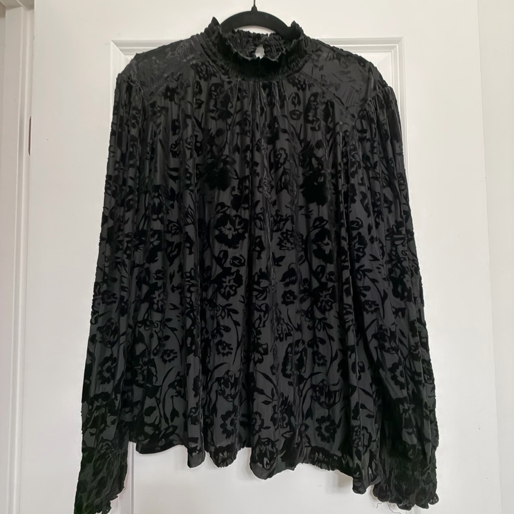 Knox Rose Black Floral Blouse